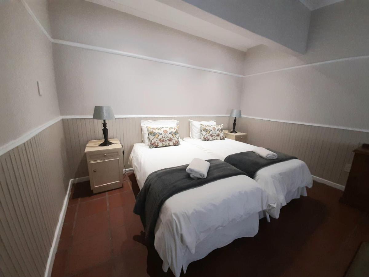 De Graaff Manor Hotel Bagian luar foto